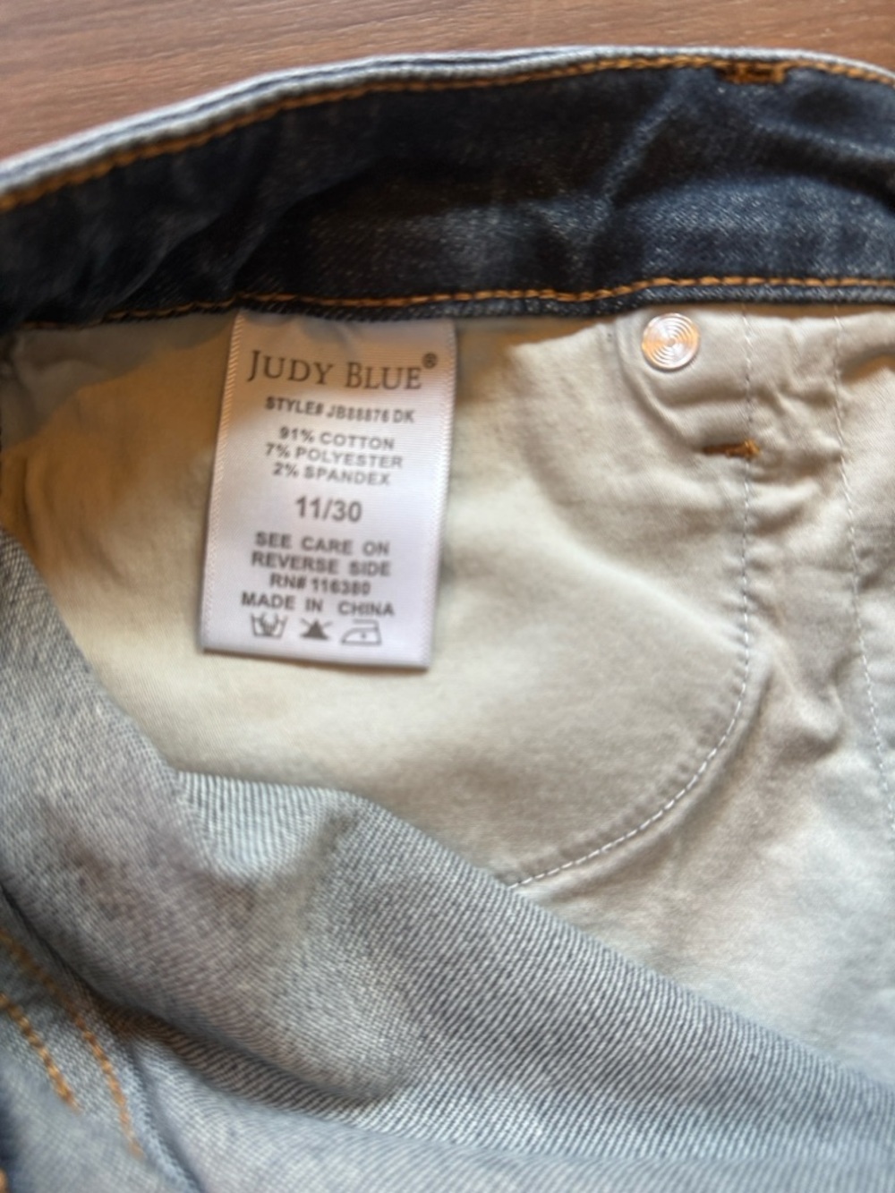Judy Blue Wide Leg Crop size 11/30 - Picture 10 of 10